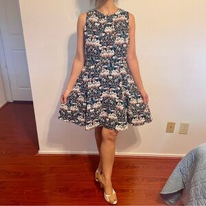 Banana Republic flowy patterned chiffon knee-length dress, size 10P